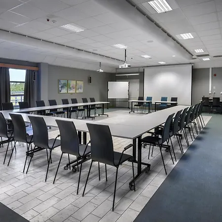 Отель Torp Сандефьорд