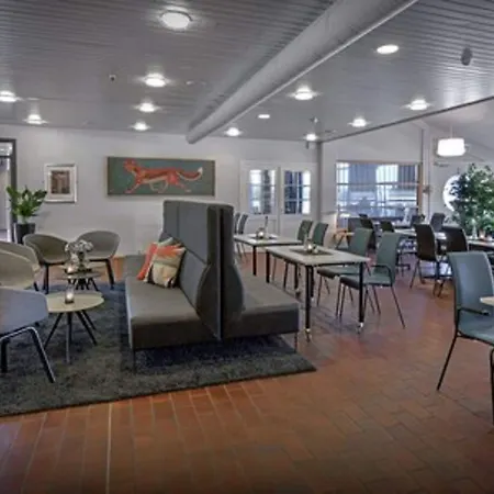 Hotel Torp 3*